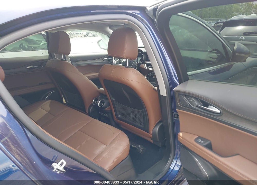 2021 ALFA ROMEO STELVIO TI AWD VIN: ZASPAKBN1M7D17452