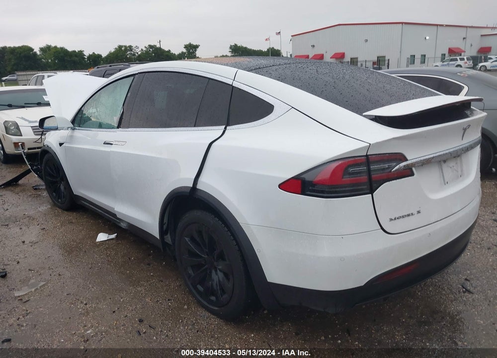 2017 TESLA MODEL X VIN: 5YJXCBE21HF039348