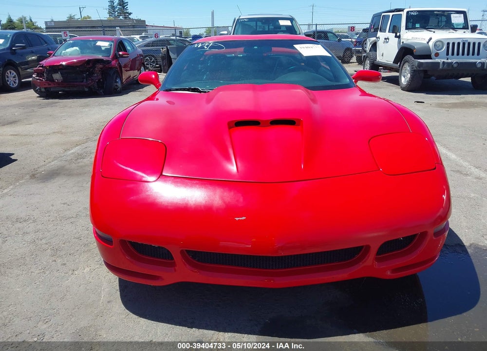 1998 CHEVROLET CORVETTE VIN: 1G1YY22G1W5104583