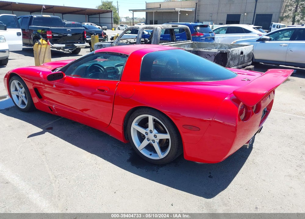 1998 CHEVROLET CORVETTE VIN: 1G1YY22G1W5104583