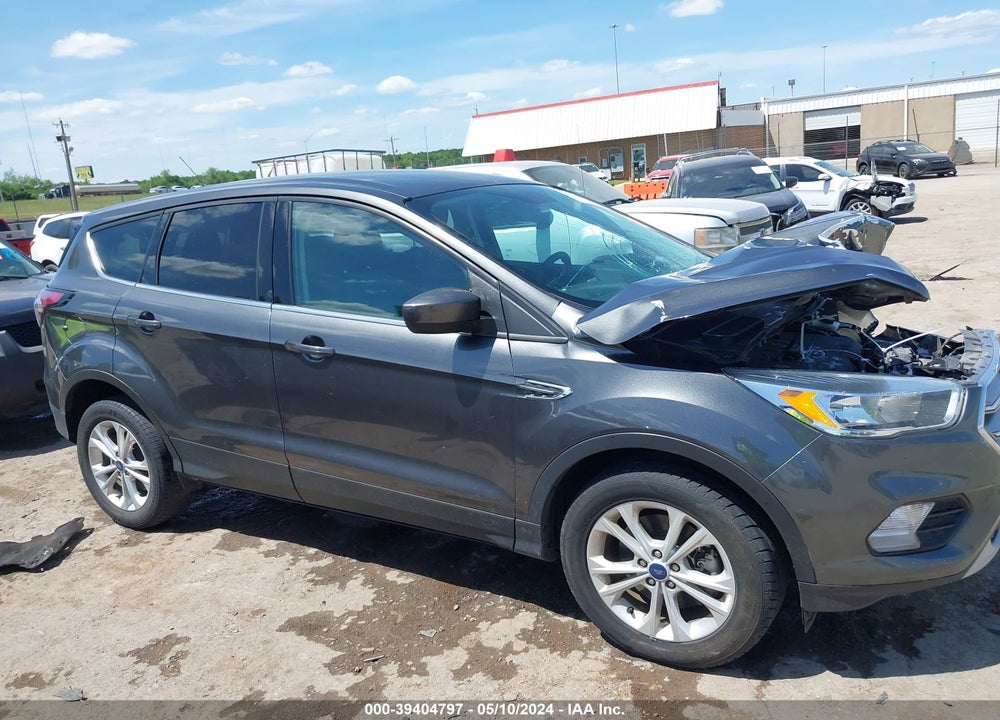 2017 FORD ESCAPE SE VIN: 1FMCU9GD0HUE49564