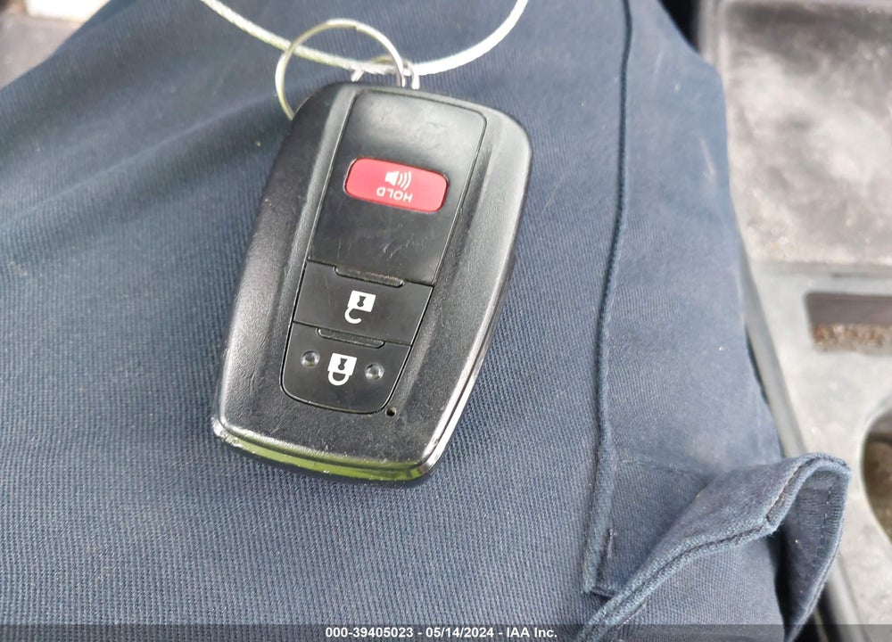 2022 TOYOTA PRIUS LE VIN: JTDKAMFU1N3157890