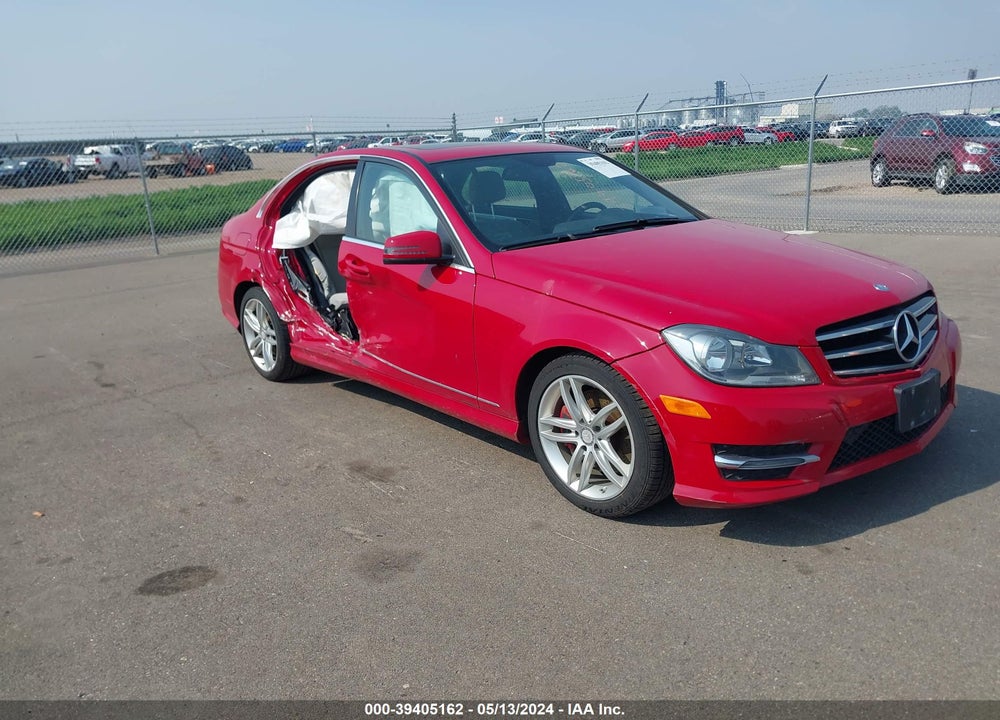 2014 MERCEDES-BENZ C 300 LUXURY 4MATIC/SPORT 4MATIC VIN: WDDGF8AB3ER311345