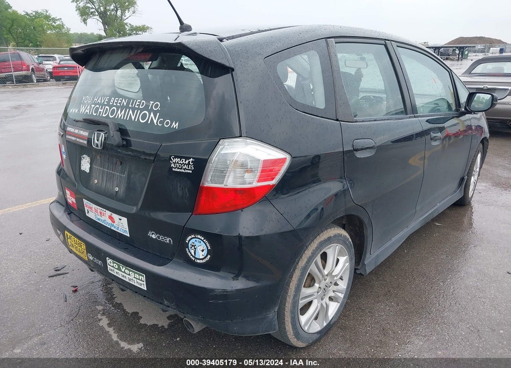 2011 HONDA FIT SPORT VIN: JHMGE8H63BC000727