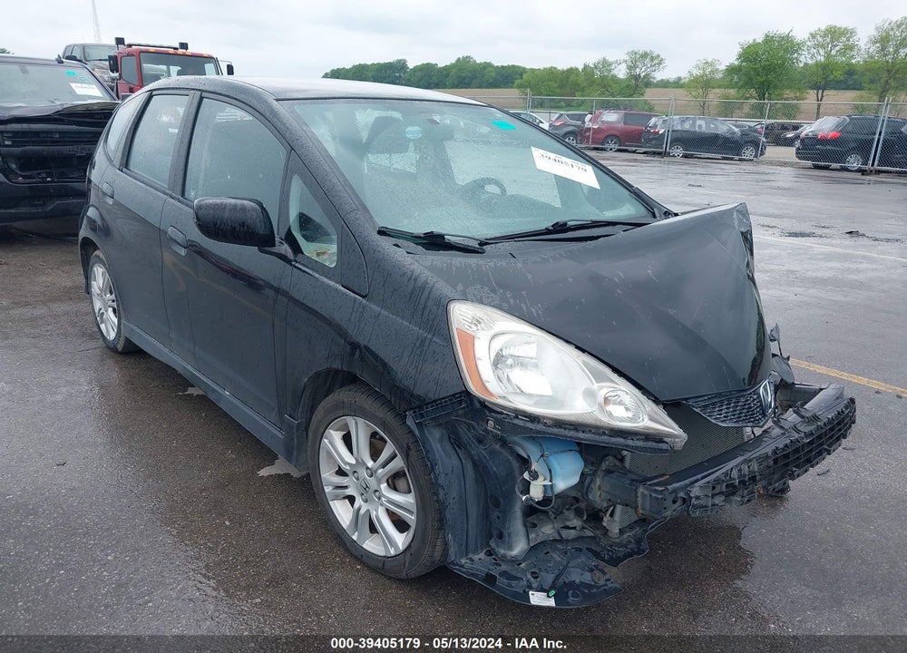 2011 HONDA FIT SPORT VIN: JHMGE8H63BC000727