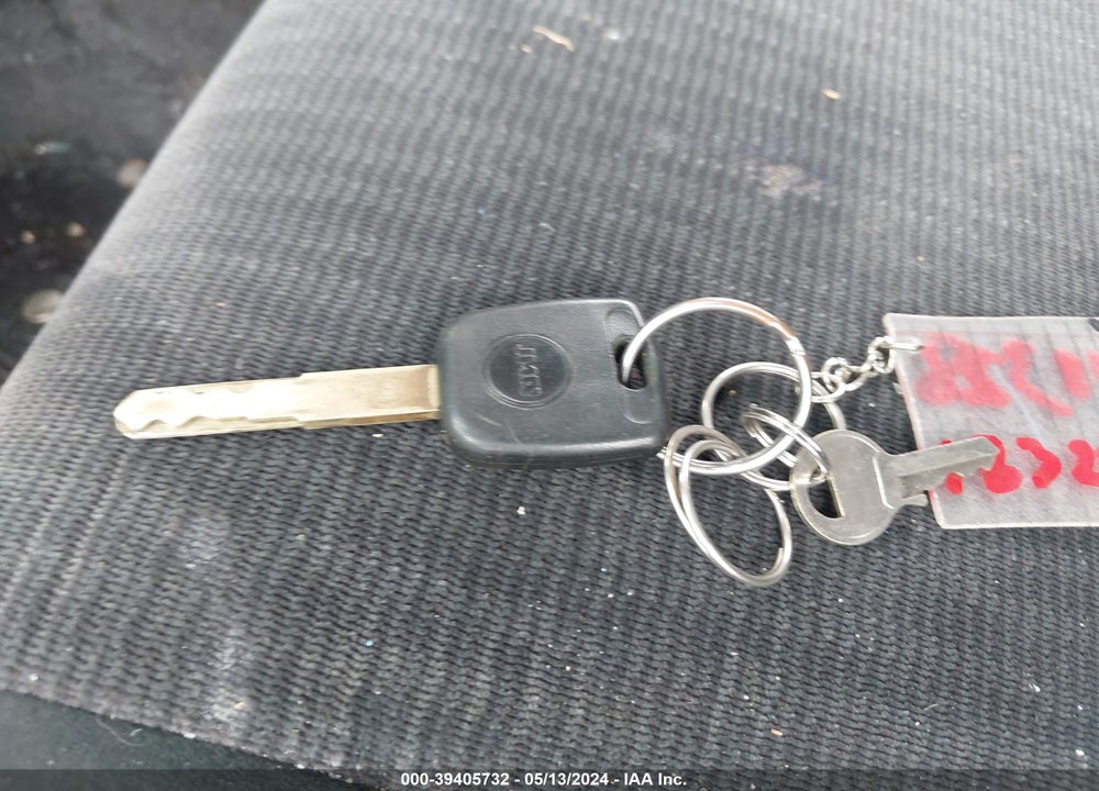 2005 HONDA ACCORD VIN: 1HGCM56175A190896
