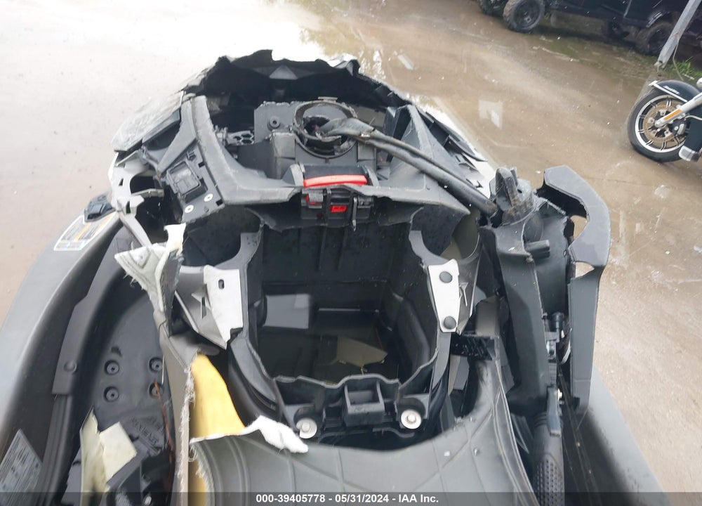 2014 SEADOO GTX 260 LTD VIN: YDV21763A414