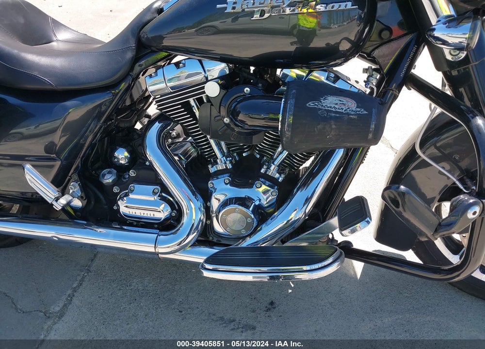 2009 HARLEY-DAVIDSON FLHX VIN: 1HD1KB4179Y624341