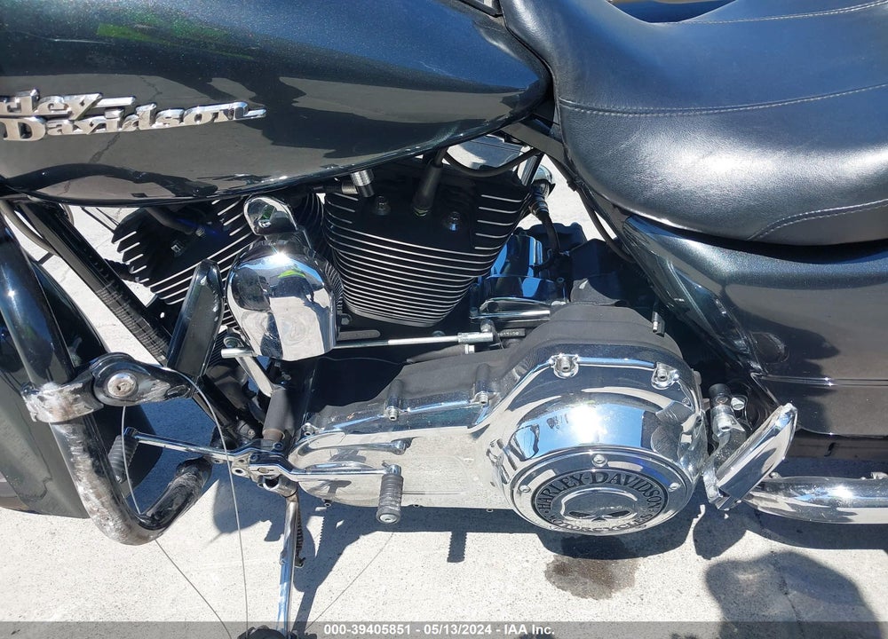 2009 HARLEY-DAVIDSON FLHX VIN: 1HD1KB4179Y624341