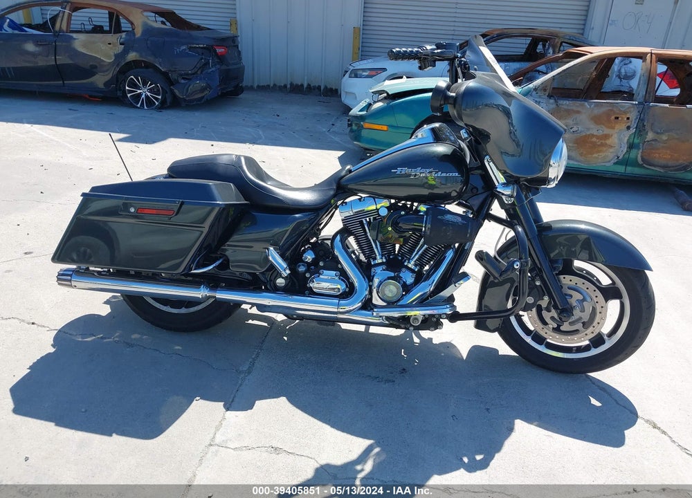 2009 HARLEY-DAVIDSON FLHX VIN: 1HD1KB4179Y624341