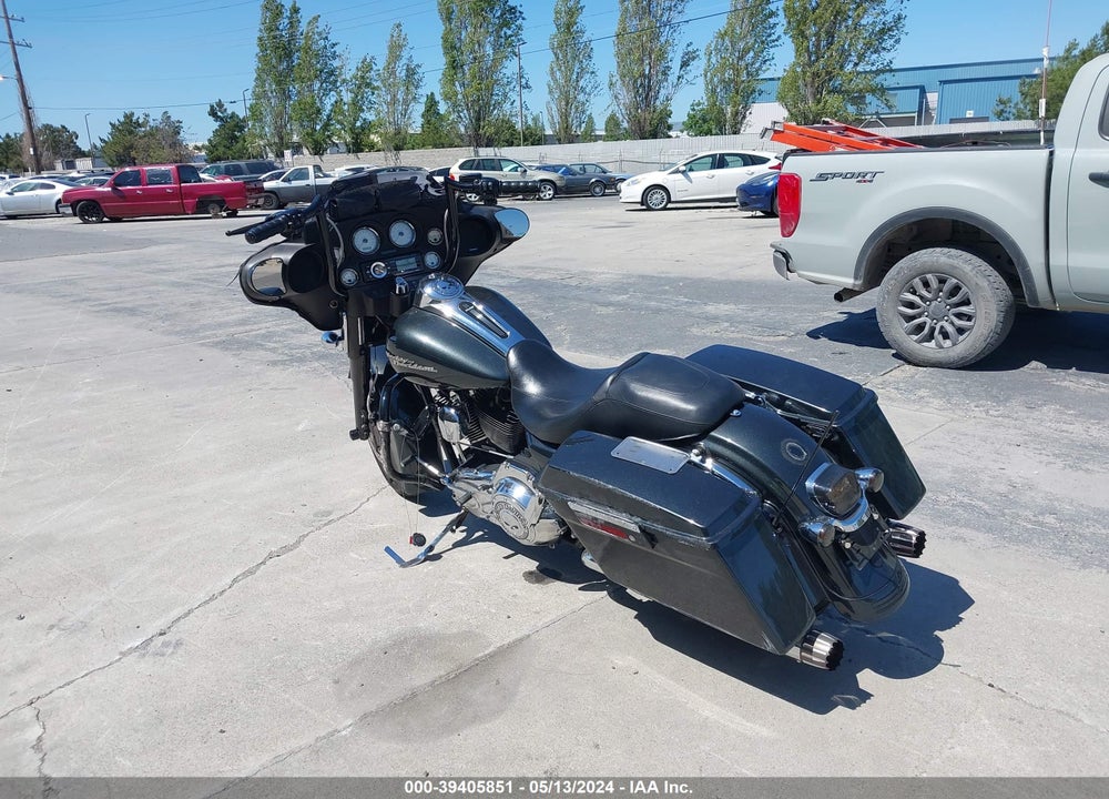 2009 HARLEY-DAVIDSON FLHX VIN: 1HD1KB4179Y624341