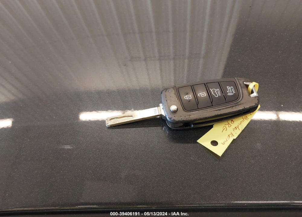 2021 HYUNDAI KONA SE VIN: KM8K1CAA8MU643012
