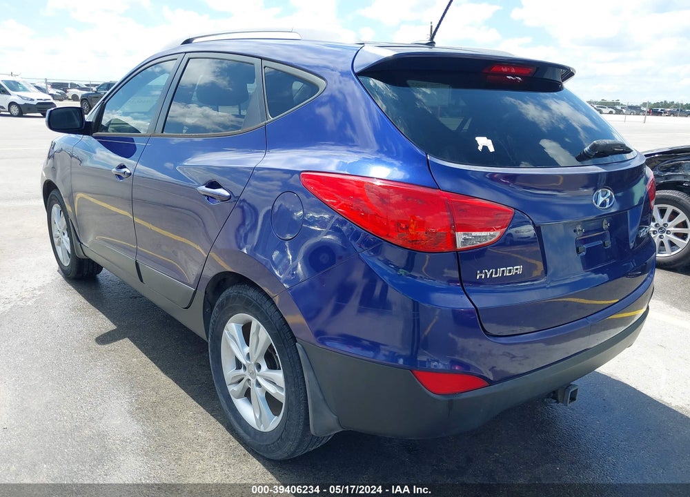 2011 HYUNDAI TUCSON GLS VIN: KM8JU3AC6BU300958