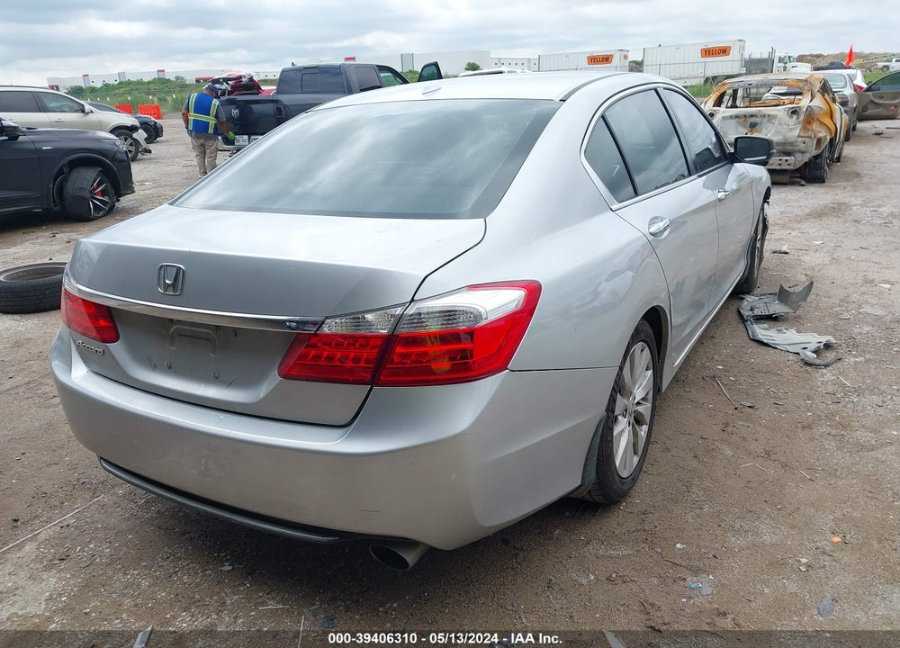 2015 HONDA ACCORD EX-L VIN: 1HGCR2F81FA020886