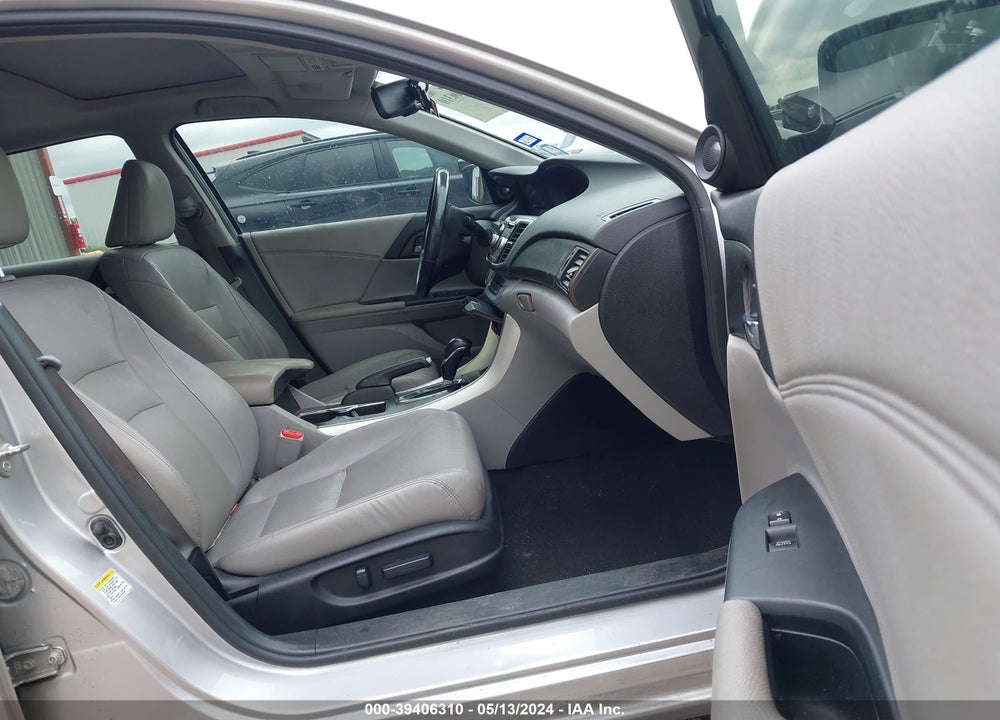 2015 HONDA ACCORD EX-L VIN: 1HGCR2F81FA020886