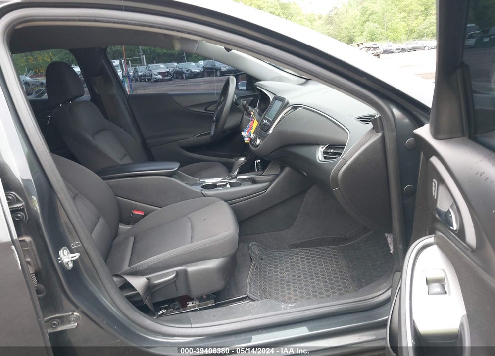2018 CHEVROLET MALIBU LT VIN: 1G1ZD5ST9JF167769