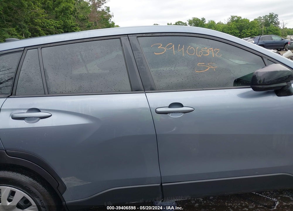 2022 TOYOTA COROLLA CROSS L VIN: 7MUAAAAG7NV012482