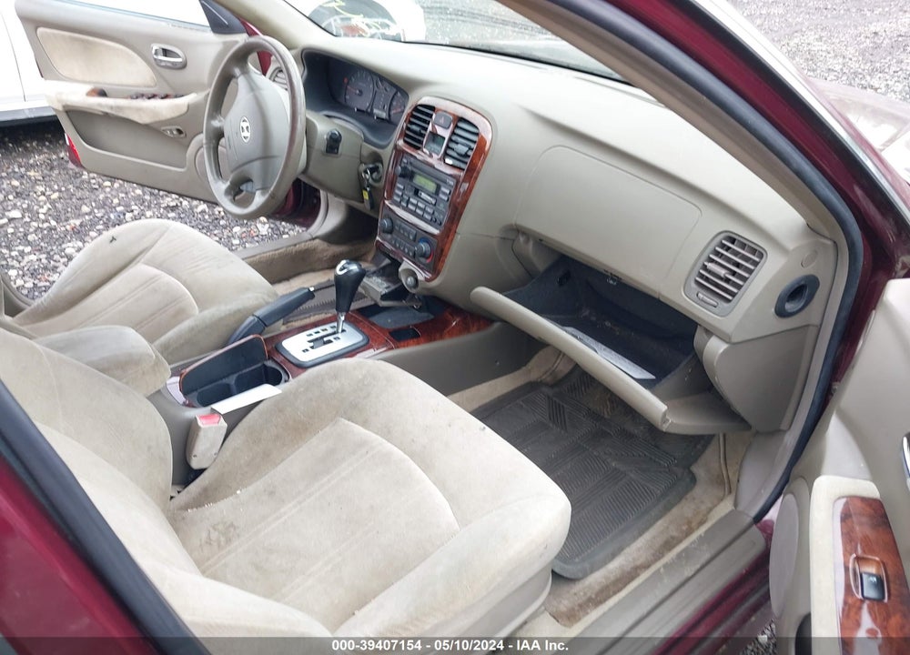 2002 HYUNDAI SONATA GLS/LX VIN: KMHWF35H42A725702