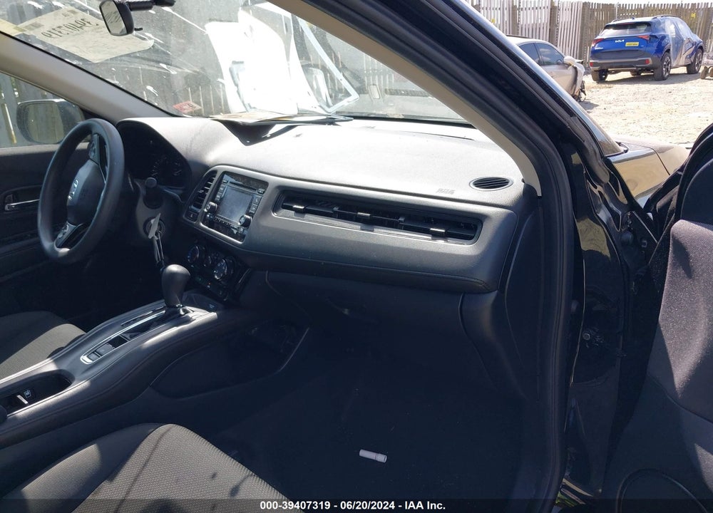 2022 HONDA HR-V AWD LX VIN: 3CZRU6H30NM735685