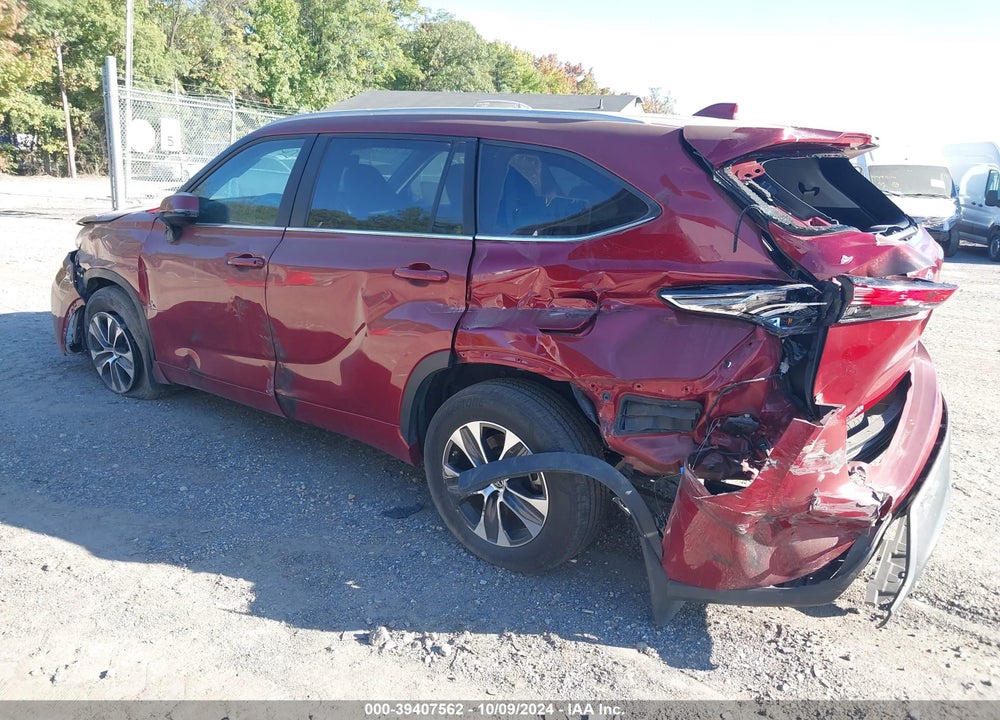 2023 TOYOTA HIGHLANDER HYBRID XLE VIN: 5TDKBRCH1PS583467