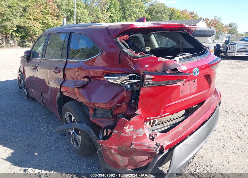 2023 TOYOTA HIGHLANDER HYBRID XLE VIN: 5TDKBRCH1PS583467
