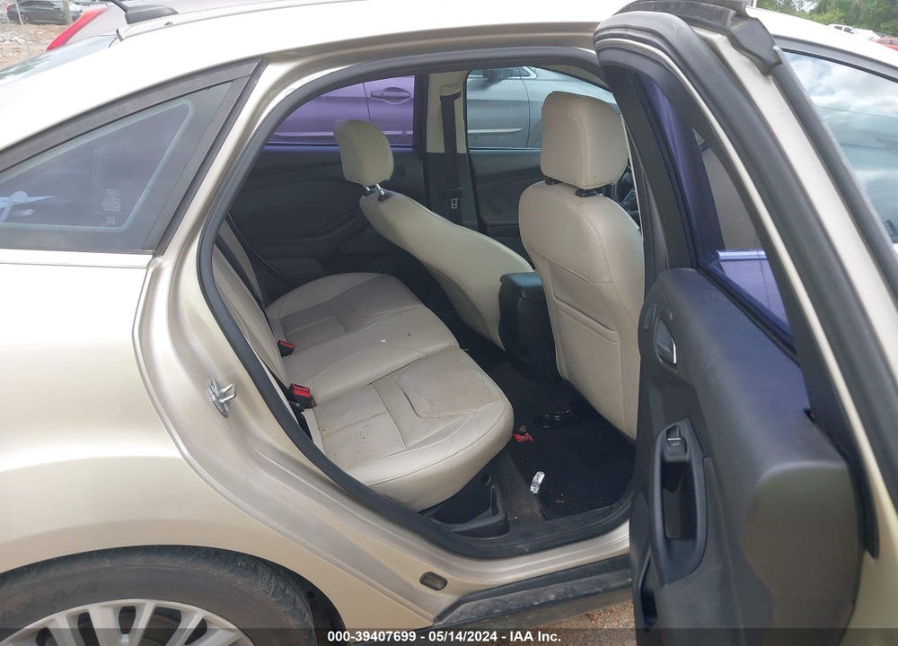 2018 FORD FOCUS TITANIUM VIN: 1FADP3J22JL271792