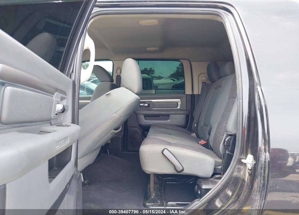 2017 RAM 3500 LONE STAR MEGA CAB 4X4 6'4 BOX VIN: 3C63RRLL1HG696881