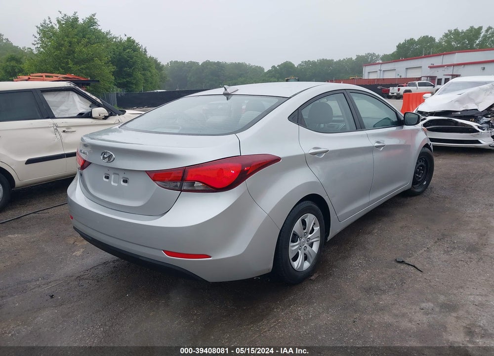 2016 HYUNDAI ELANTRA SE VIN: 5NPDH4AE8GH726259