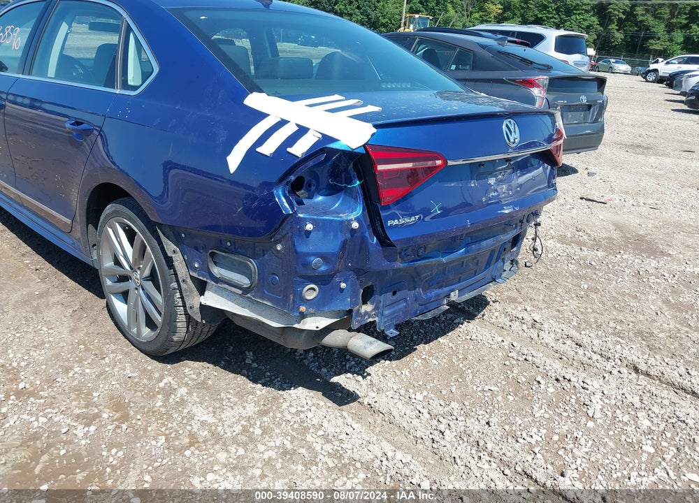 2017 VOLKSWAGEN PASSAT 1.8T R-LINE VIN: 1VWDT7A32HC008523