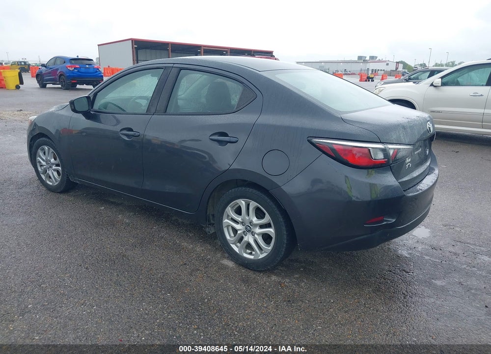2018 TOYOTA YARIS IA VIN: 3MYDLBYV5JY312456
