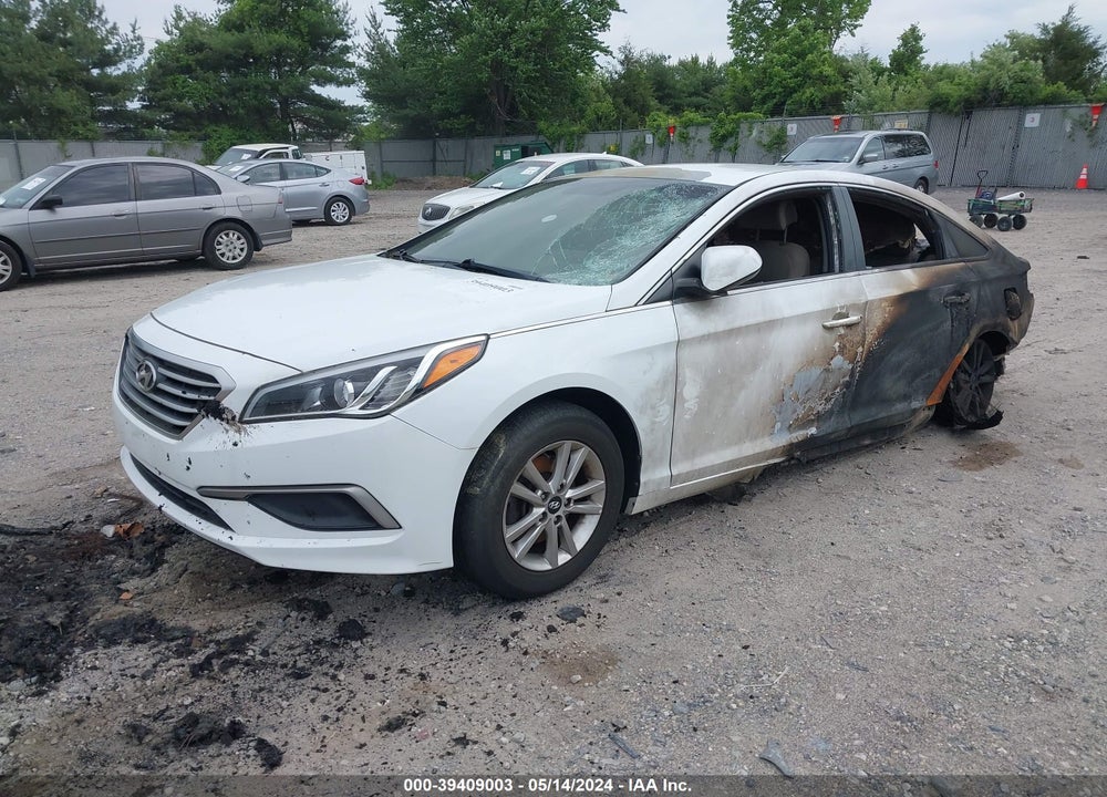 2017 HYUNDAI SONATA VIN: 5NPE24AF2HH531323
