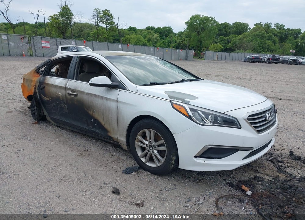2017 HYUNDAI SONATA VIN: 5NPE24AF2HH531323