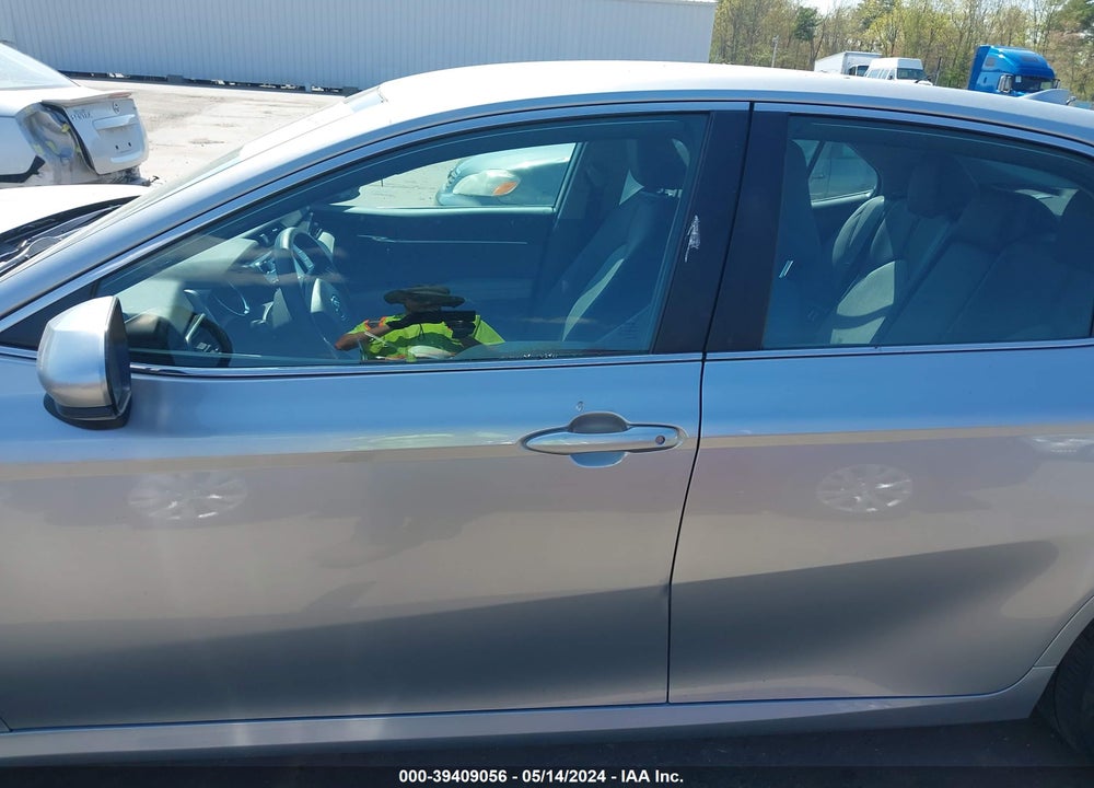 2020 TOYOTA CAMRY LE VIN: 4T1C11AK6LU994209