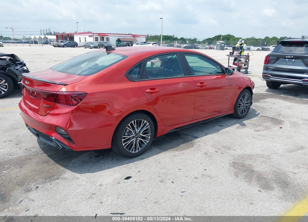 2024 KIA FORTE GT LINE VIN: 3KPF54AD9RE734127