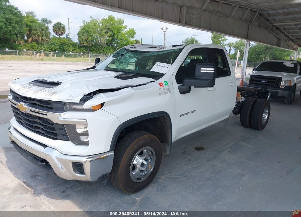 2024 CHEVROLET SILVERADO 3500HD 4WD DOUBLE CAB LONG BED LT VIN: 1GC5YTEY3RF130170