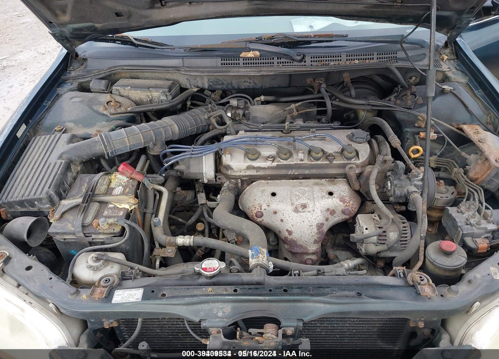 2000 HONDA ACCORD 2.3 SE VIN: 1HGCG5678YA105984