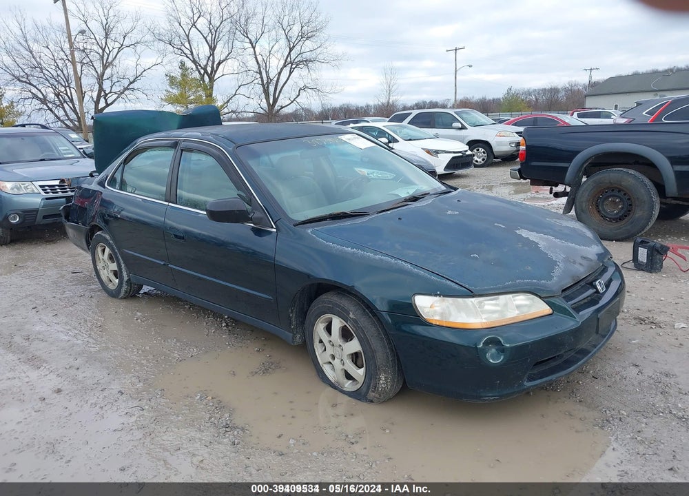 2000 HONDA ACCORD 2.3 SE VIN: 1HGCG5678YA105984