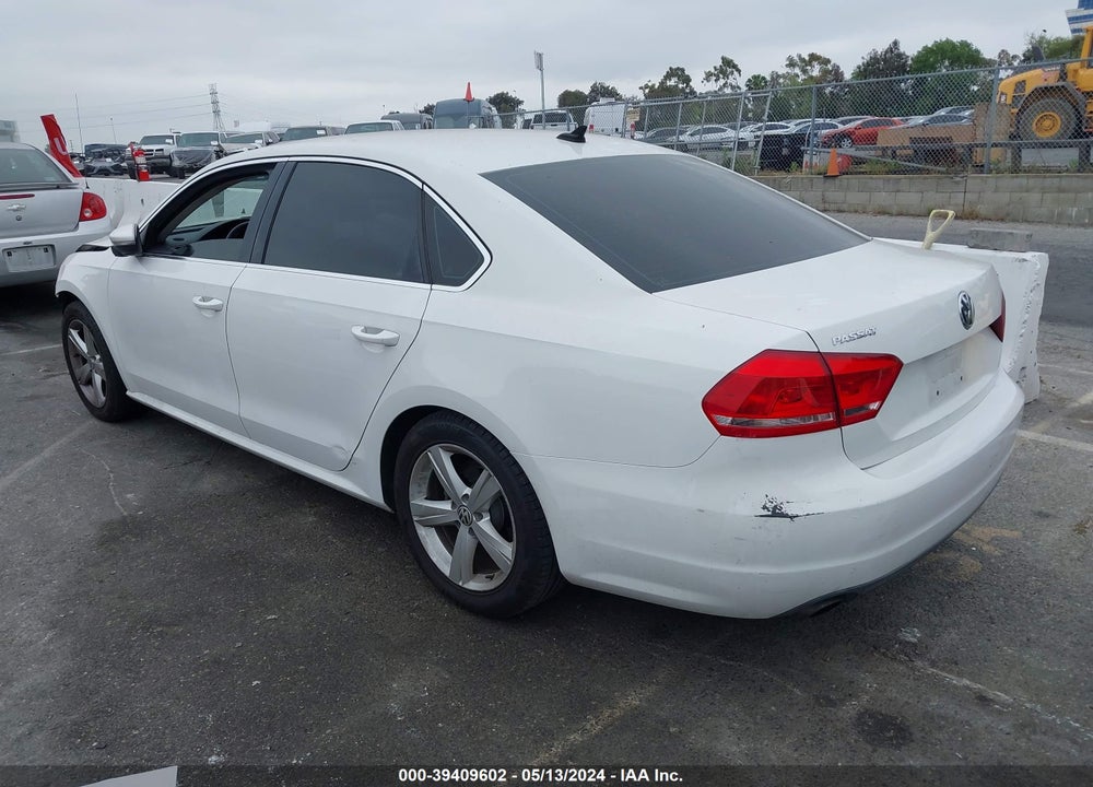 2012 VOLKSWAGEN PASSAT 2.5L SE VIN: 1VWBH7A3XCC094195