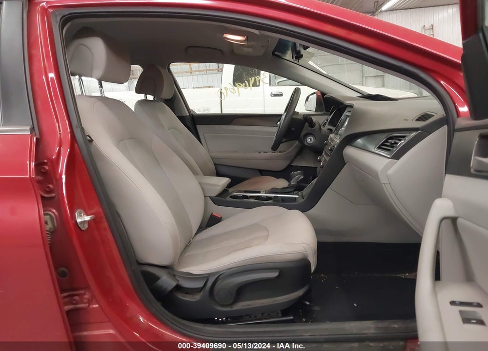 2017 HYUNDAI SONATA SPORT VIN: 5NPE34AF6HH463721