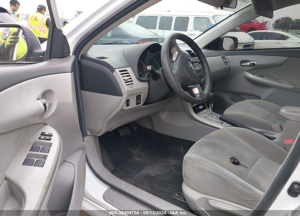 2011 TOYOTA COROLLA LE VIN: 2T1BU4EE0BC541390