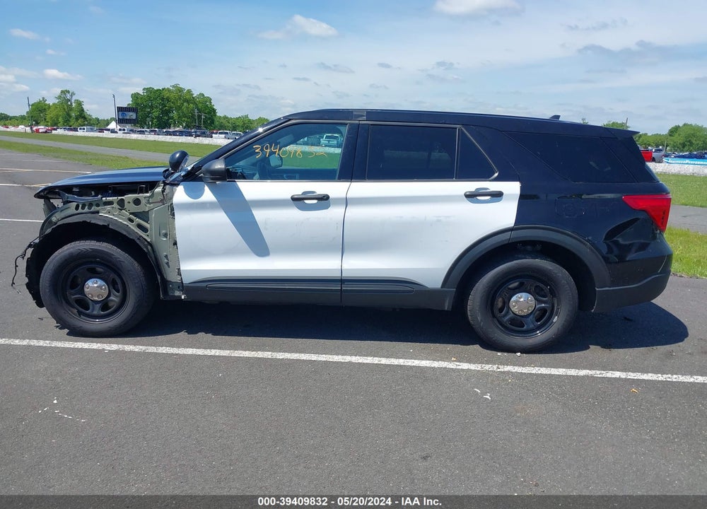 2022 FORD POLICE INTERCEPTOR UTILITY VIN: 1FM5K8AB6NGA01131
