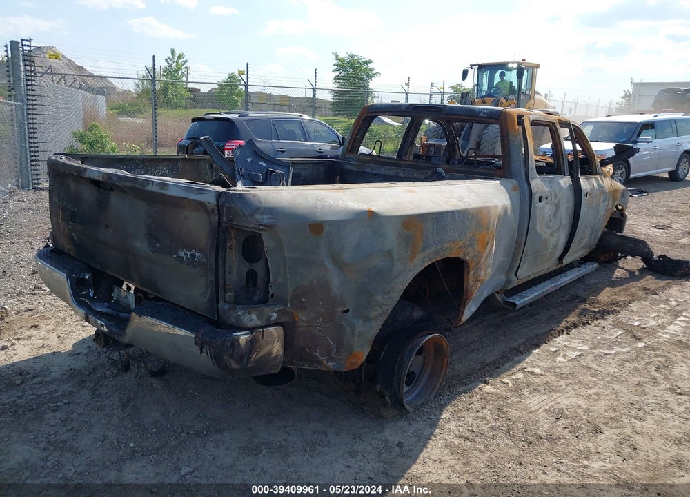 2018 RAM 3500 TRADESMAN  4X4 8' BOX VIN: 3C63RRGL0JG360882