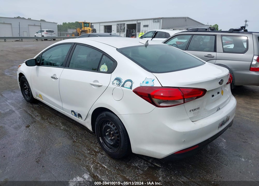2018 KIA FORTE LX VIN: 3KPFL4A71JE179341