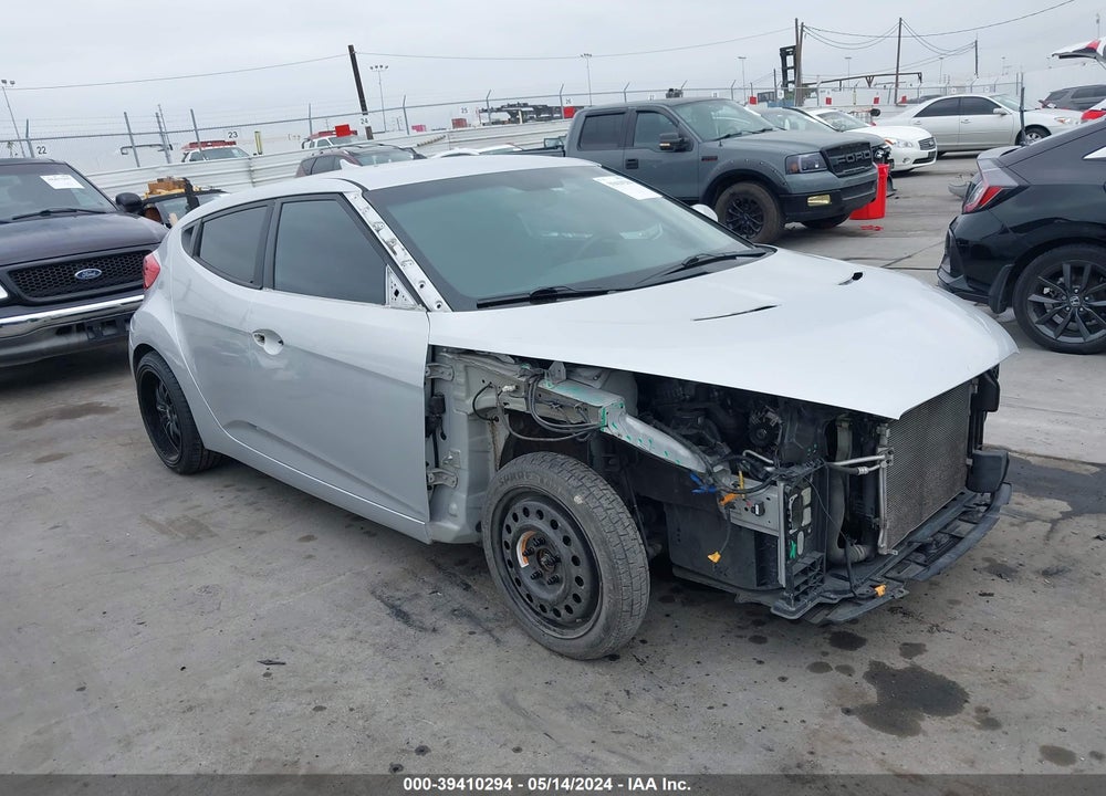 2015 HYUNDAI VELOSTER VIN: KMHTC6AD2FU239605