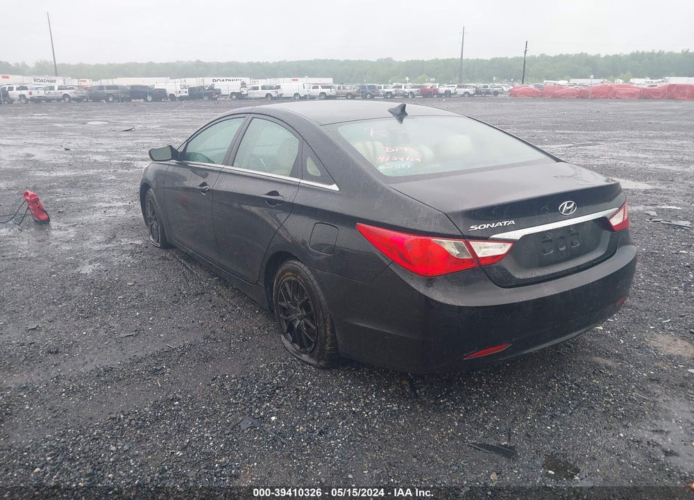 2011 HYUNDAI SONATA VIN: 5NPEB4AC0BH065808