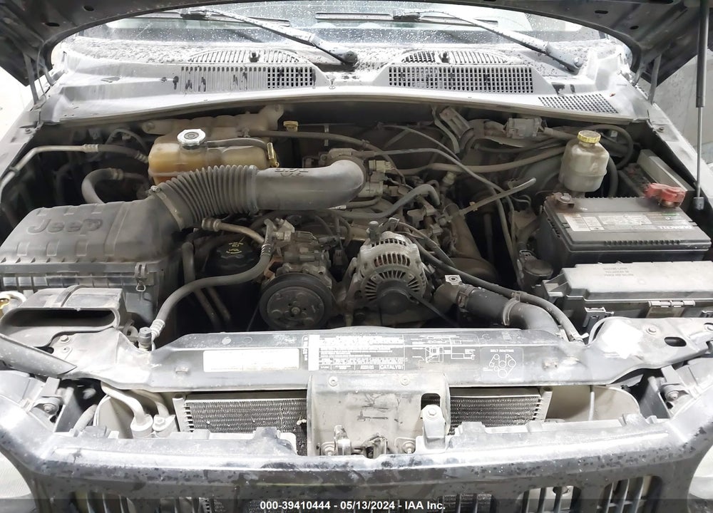 2005 JEEP LIBERTY VIN: 1J4GL48KX5W534656