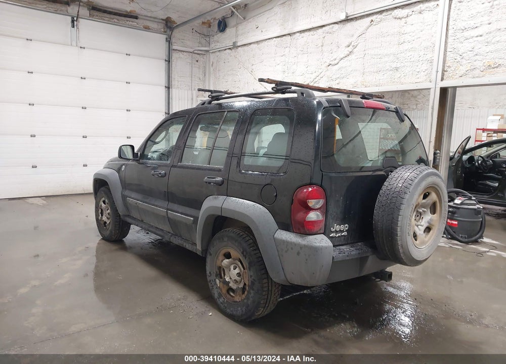 2005 JEEP LIBERTY VIN: 1J4GL48KX5W534656