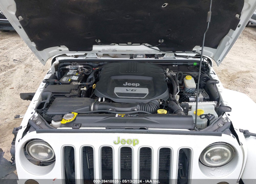 2018 JEEP WRANGLER JK UNLIMITED SAHARA VIN: 1C4HJWEG8JL893754