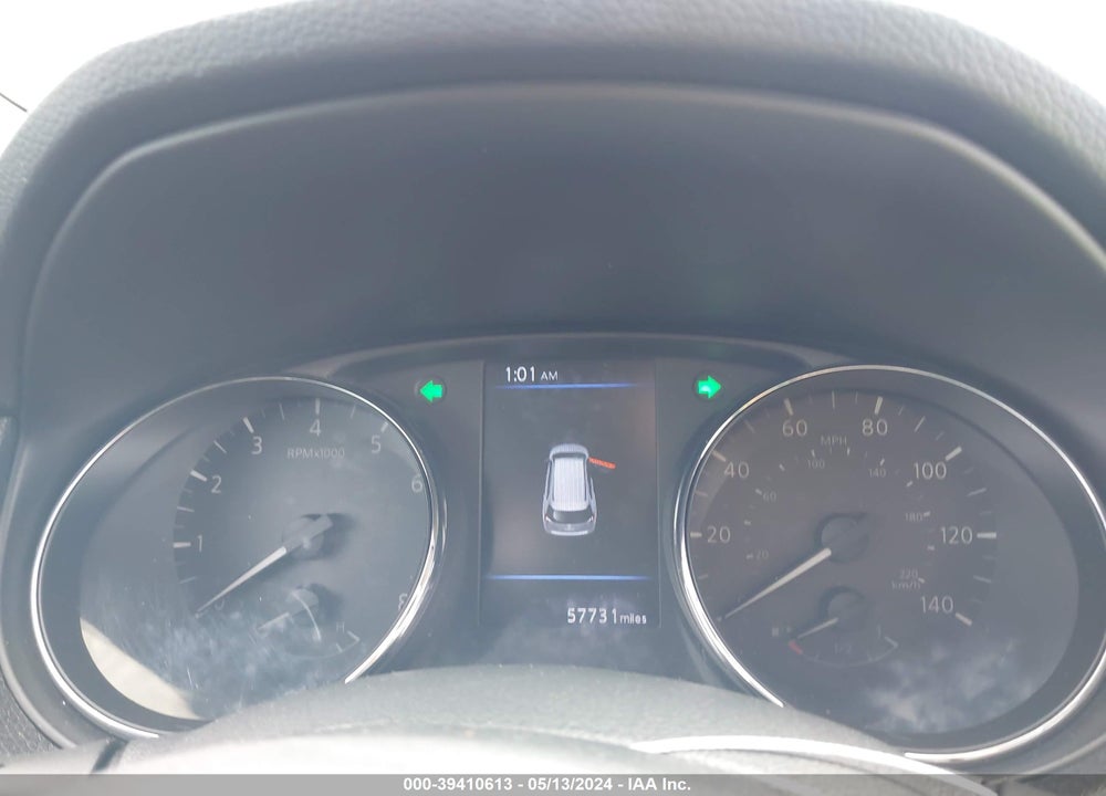 2018 NISSAN ROGUE SV VIN: 5N1AT2MTXJC813269