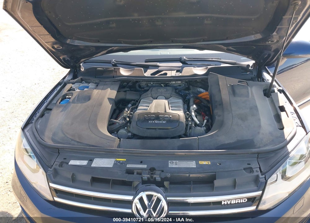 2013 VOLKSWAGEN TOUAREG HYBRID VIN: WVGEG9BP9DD012156